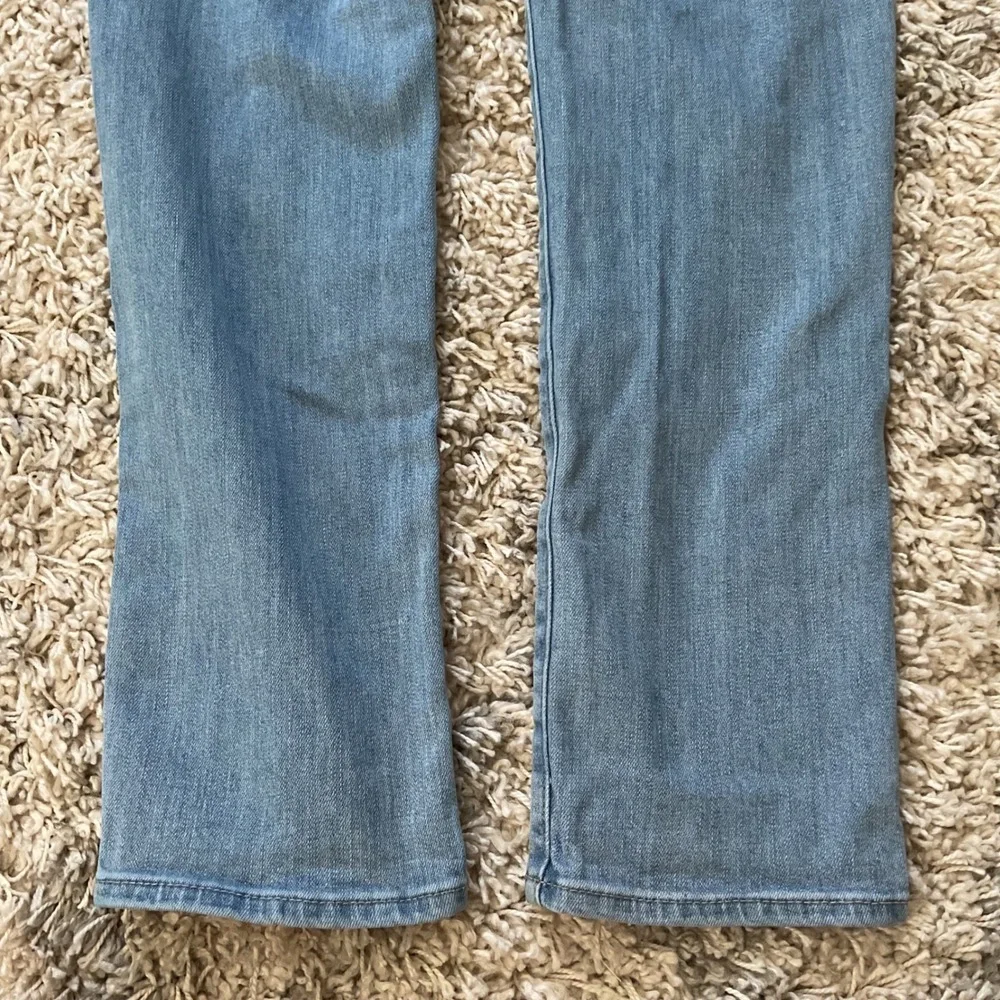 Kut from the Kloth Catherine Boyfriend‎ Jeans Light Wash Distressed Size 8